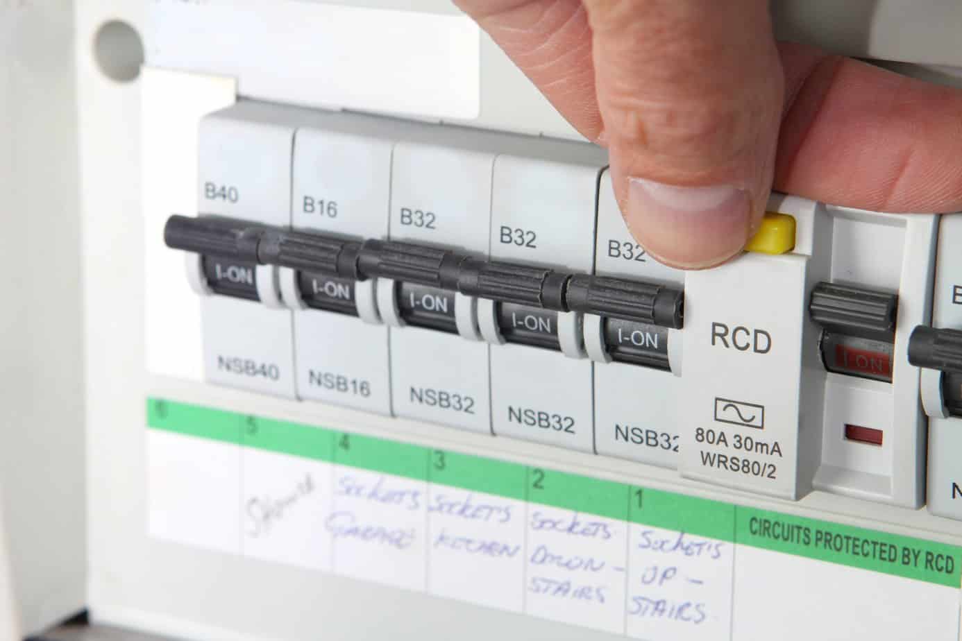 How Many Circuits In A House? (A Basic Overview) – SparkyBase